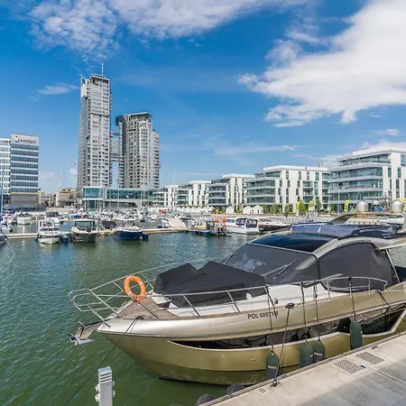 Apartament Faltom 15 Yacht Park Gdynia Exterior photo